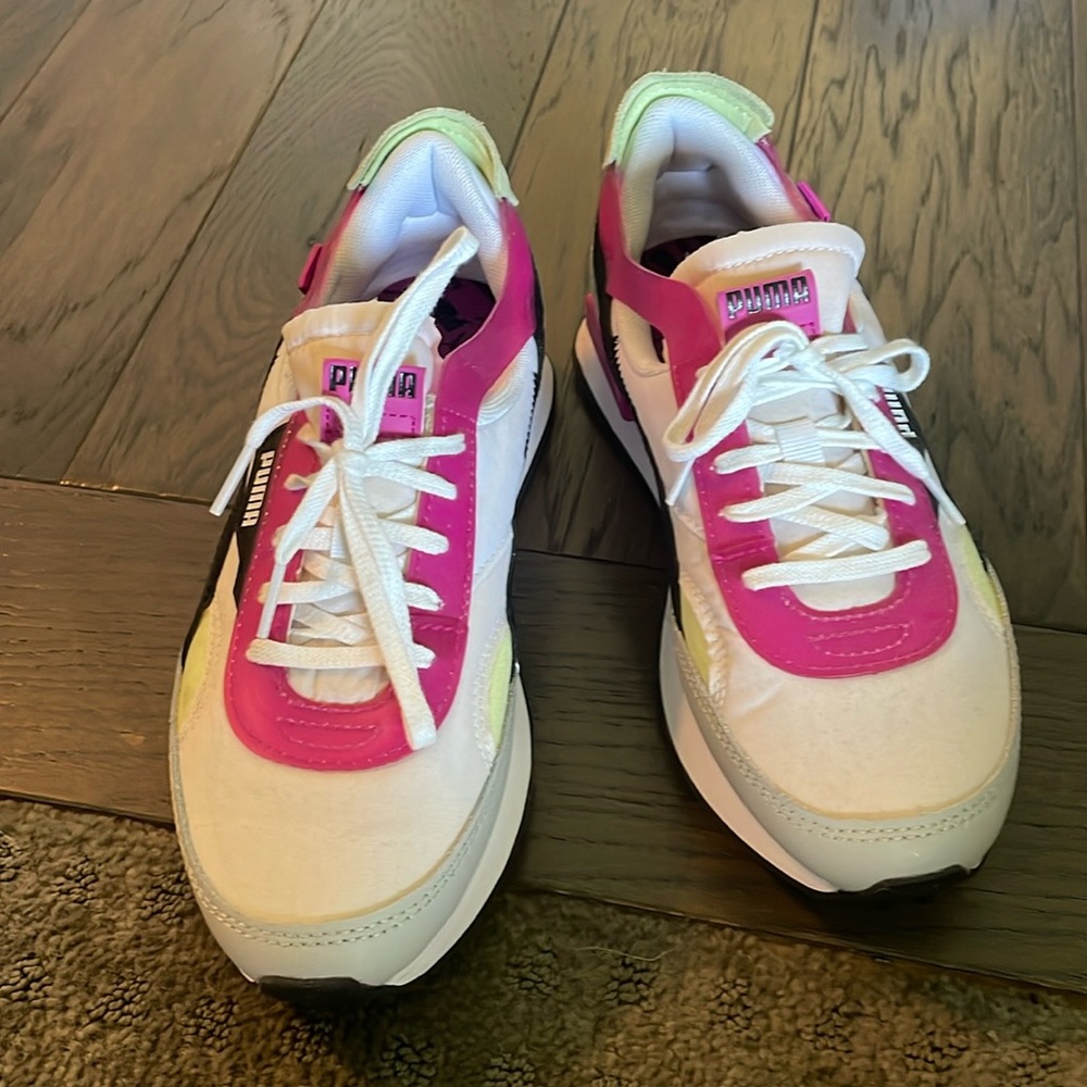 Puma Size 7.5 (never worn)